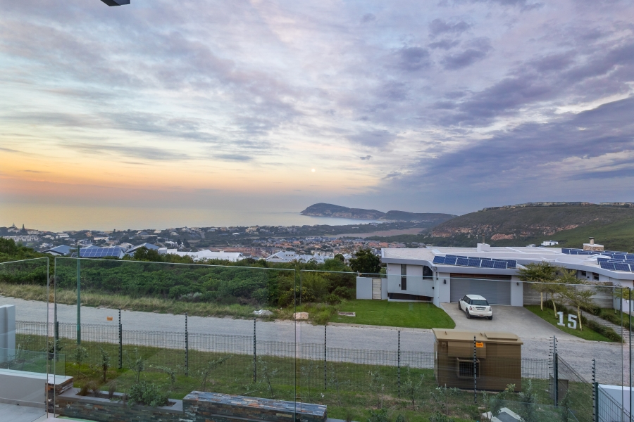 5 Bedroom Property for Sale in Robberg Ridge Western Cape